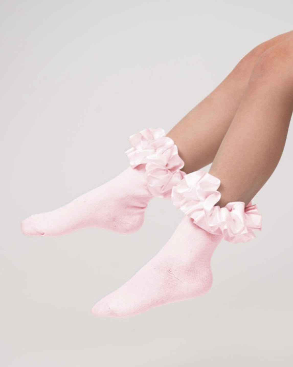 Caramelo Ruffle Ribbon Ankle Socks