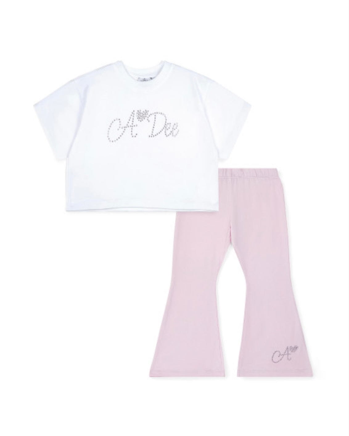 A Dee Chelsea Flare legging with T-shirt